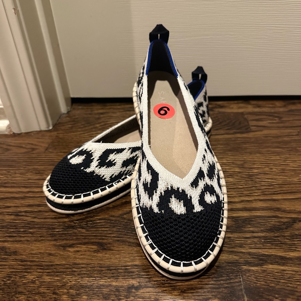 Rothys Flat Espadrille in Sandy Cat